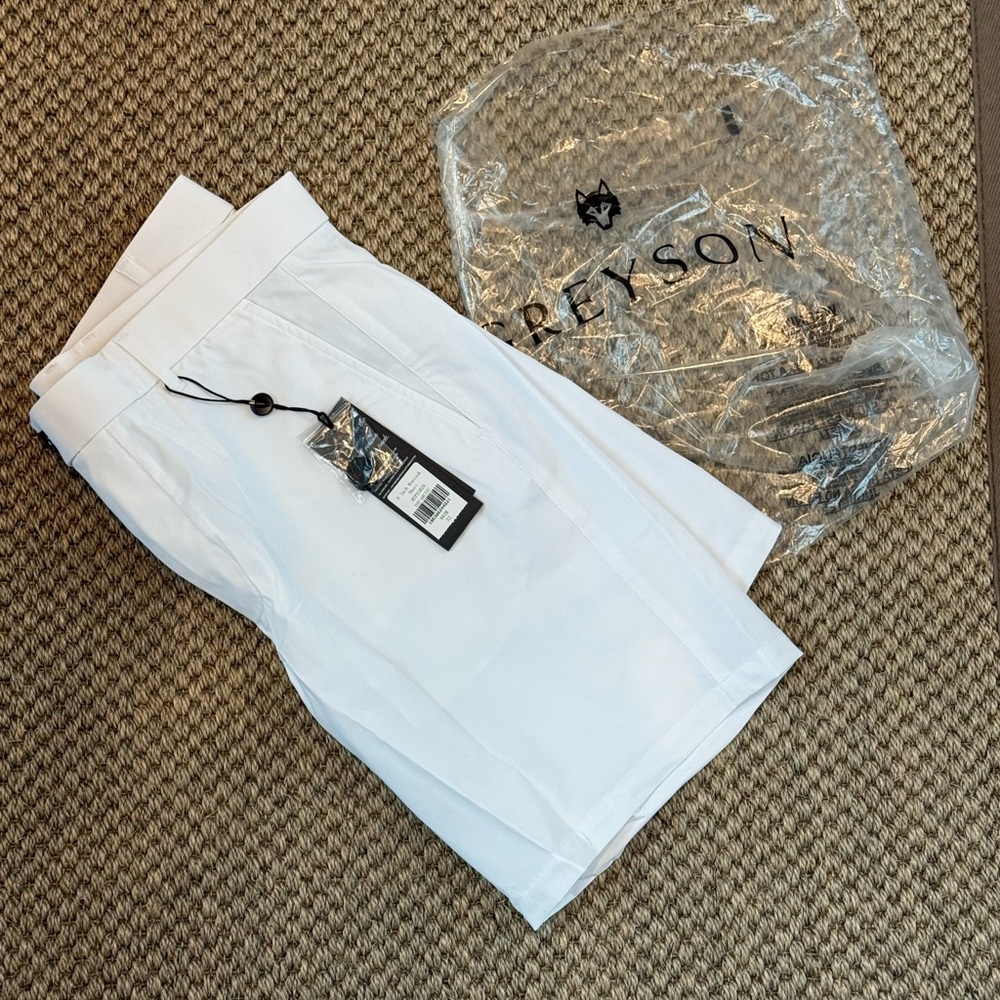 NWT Greyson Montauk Arctic White Men’s Golf Shorts Size 32